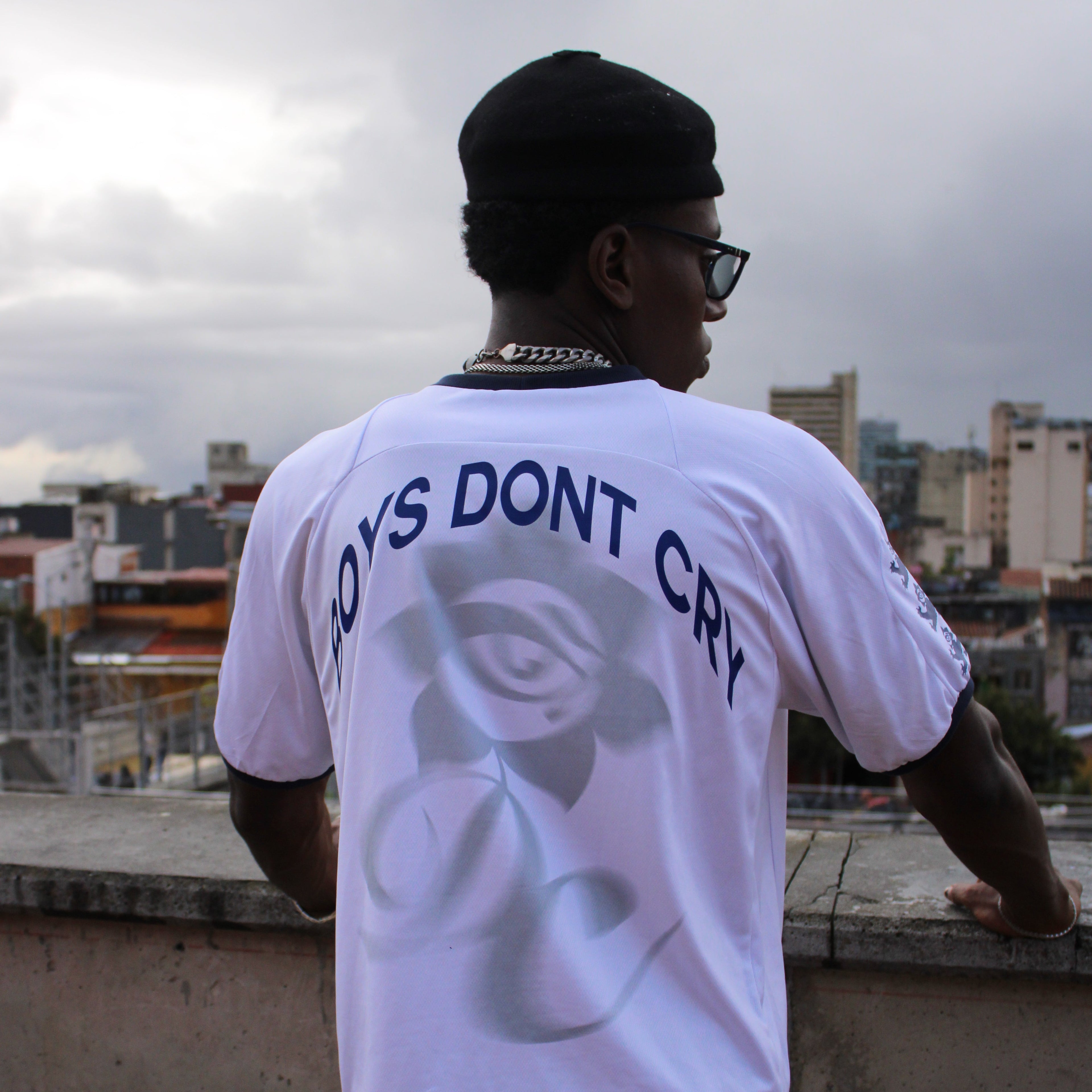 FOOTBALL SHIRT BOYS DON'T CRY